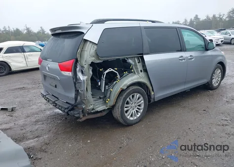 2011 Toyota Sienna Xle V6 z USA, uszkodzony, nr VIN 5TDYK3DC7BS006798